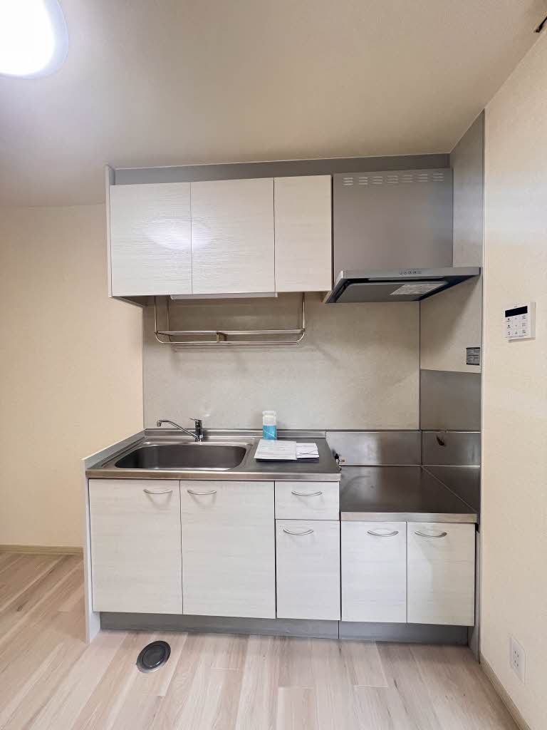 ファミールアサノ A102号-6