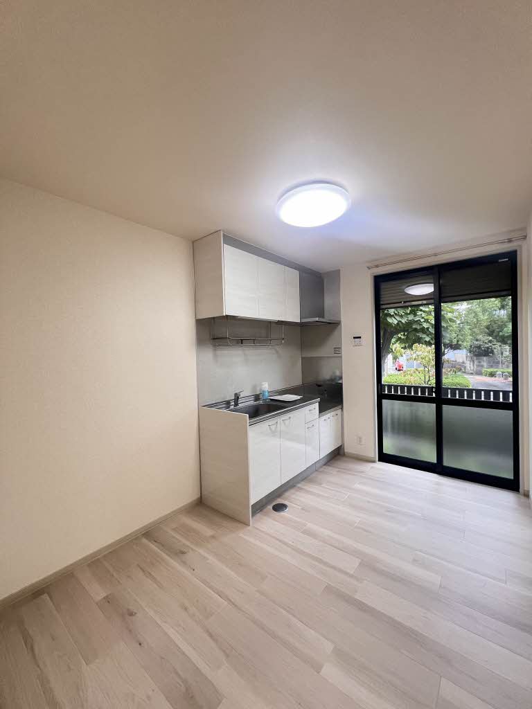 ファミールアサノ A102号-7