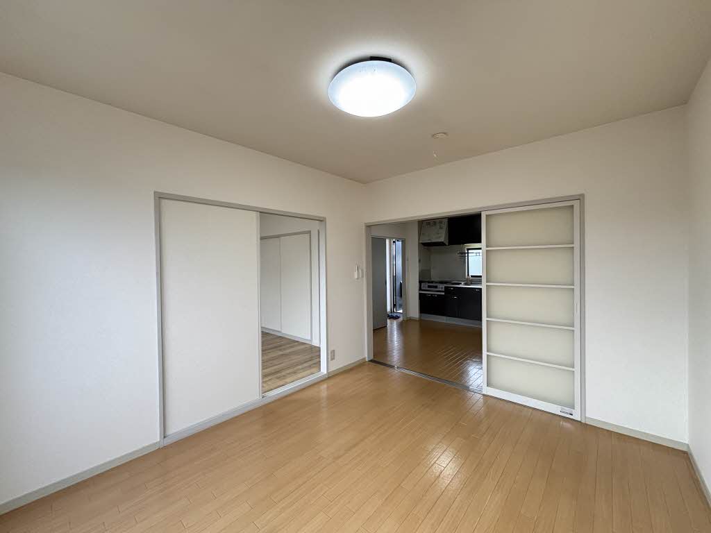 メゾン美果 B201号-2