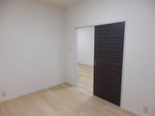 ハイタウン日の出 A102号-7