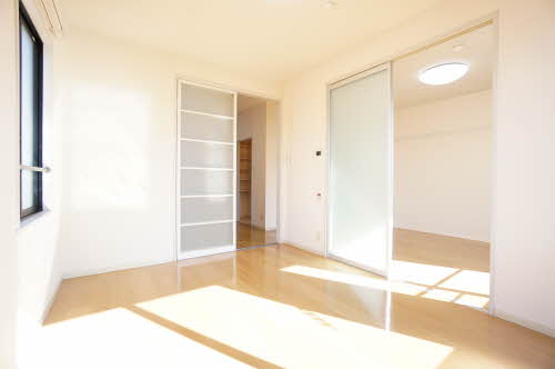 オークビレッジ B203号-3