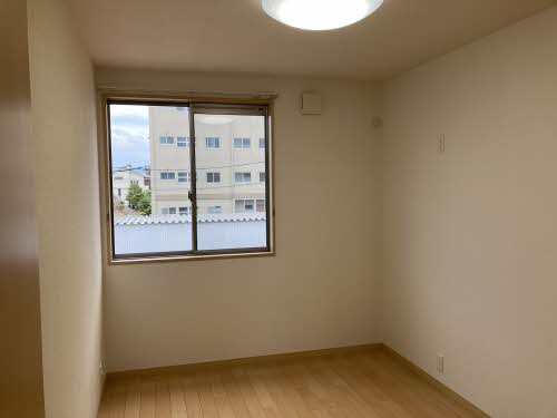 ラフォーレⅢ A102号-9