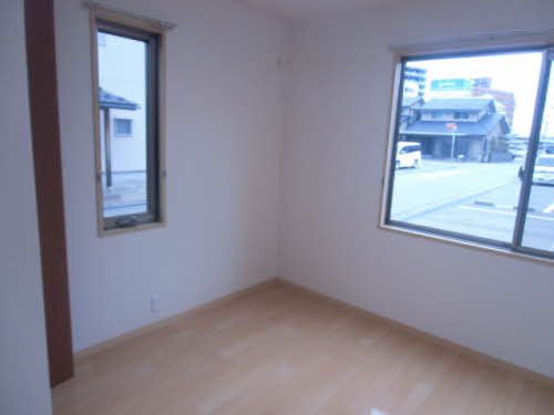 ラフォーレⅢ D111号-5