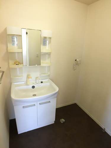 ユートピア東山 C201号-10