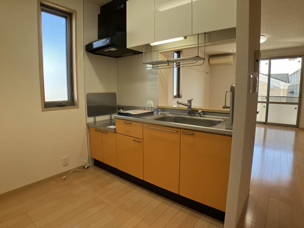 シャーメゾン戸出Ⅱ A202号-3