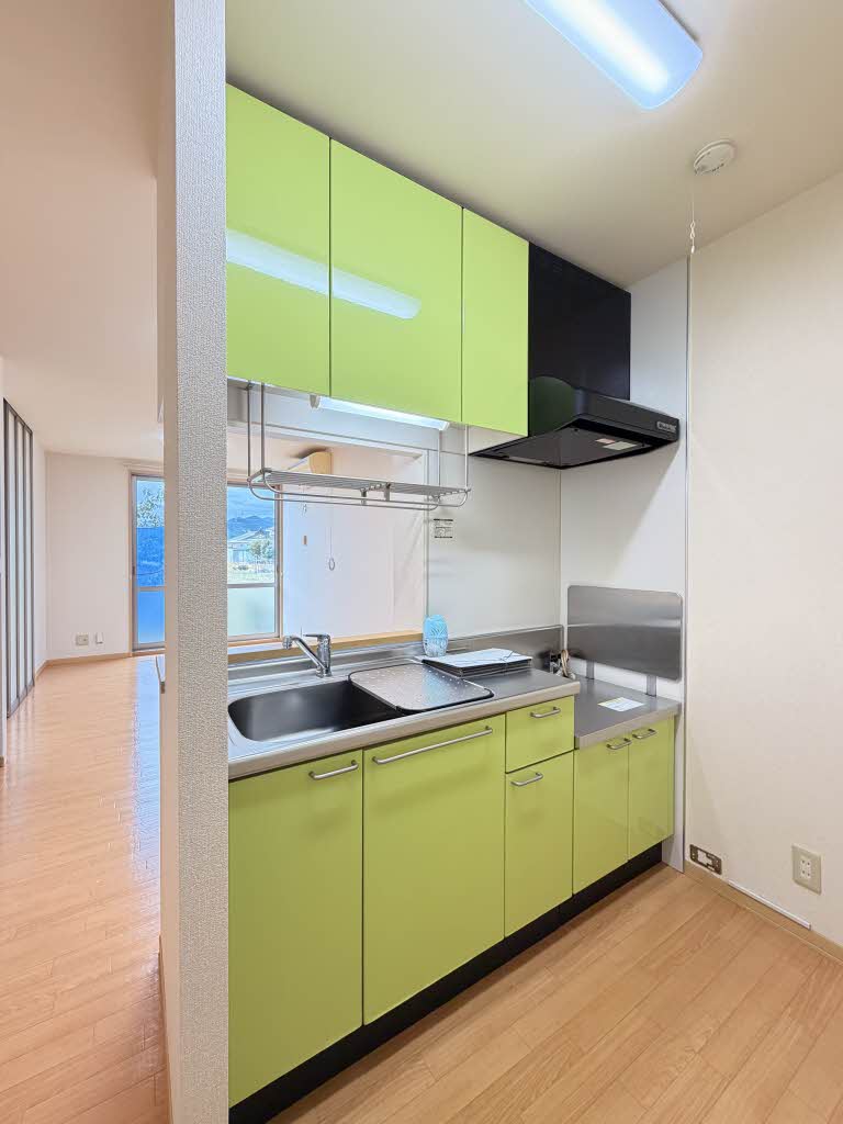 シャローム本郷 C102号-12