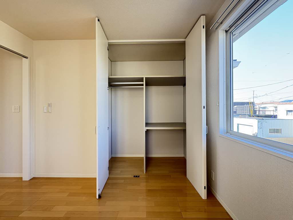 メゾンソラーナ A201号-9