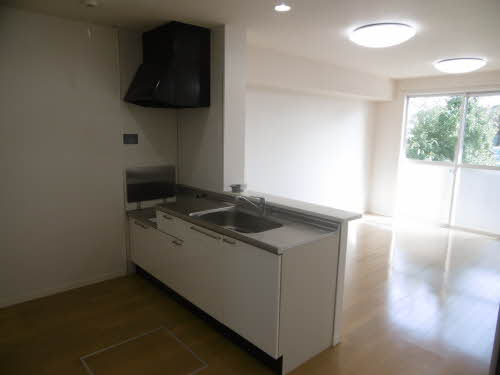 クレアーレ壱番館 A102号-2