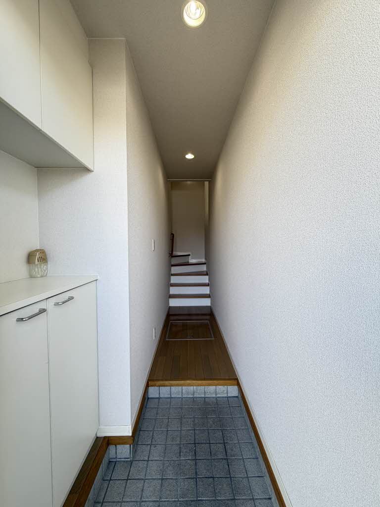クレアーレ壱番館 A201号-3