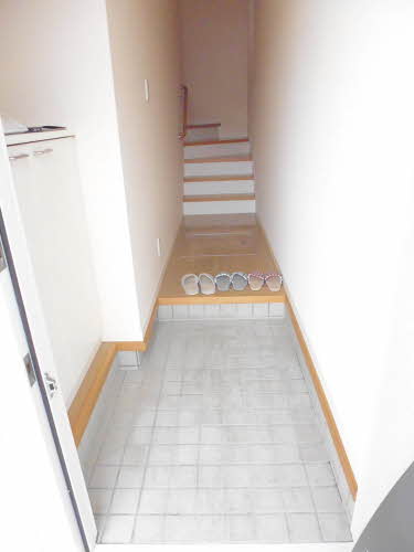 クレアーレ弐番館 B201号-3