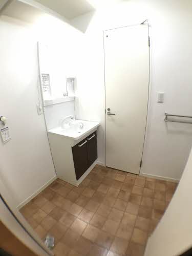 アーバンスクエア E201号-13