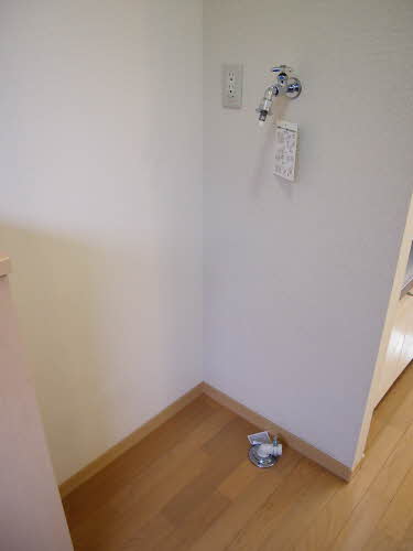 メゾン・エルミオーレ 0202号-5