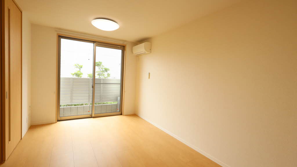 Ｃｅｎｔ‐Ｌｉｖｉｅ 0102号-5