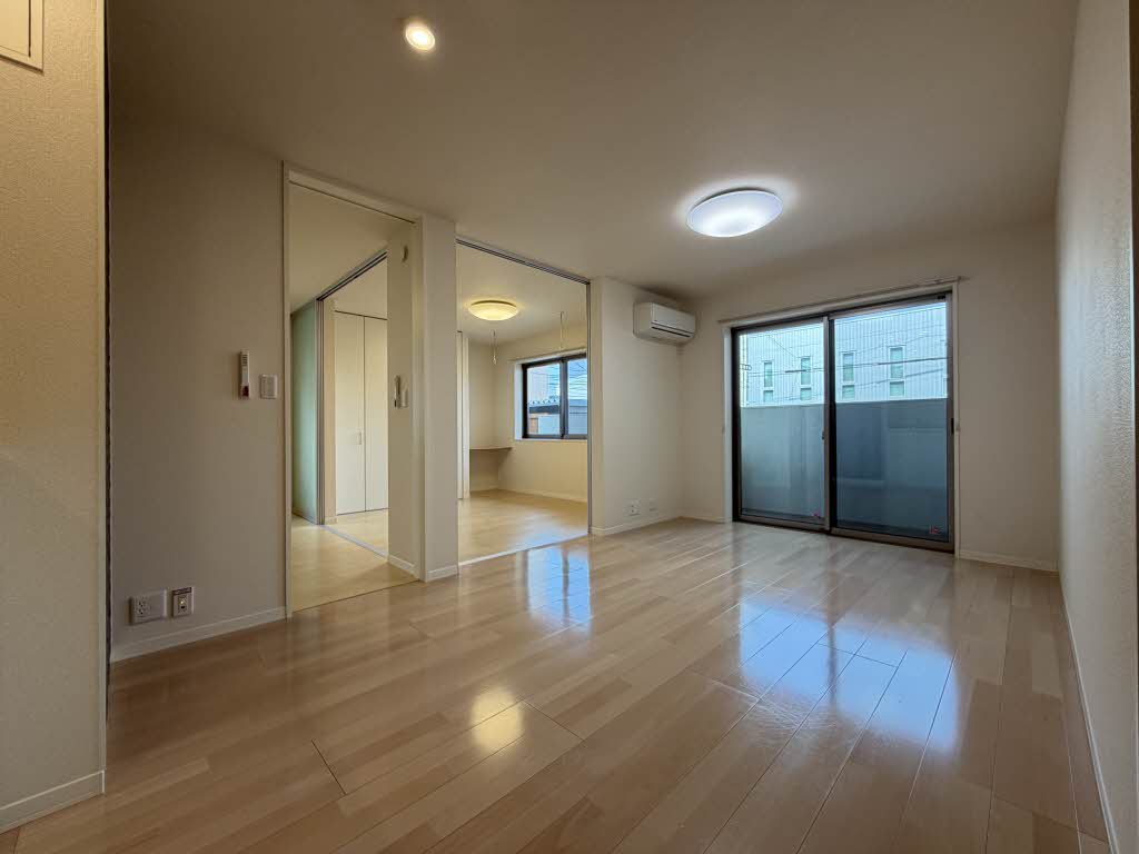 サンタプレイスＭ 0102号-2