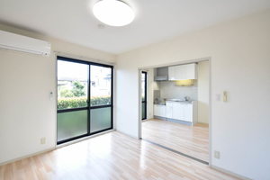 Ｔ．ＴＯＷＮミストラル 0102号-4