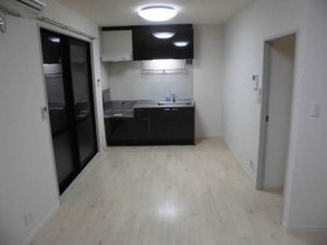 プラムフィールド A102号-8