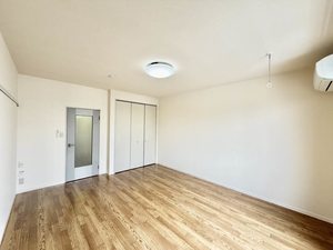 コアロード佐藤 A202号-3