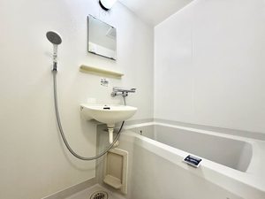 コアロード佐藤 A202号-9