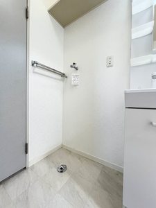 フォーデイズ B105号-8