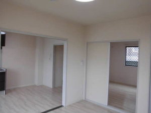 シャルム天間 C102号-12