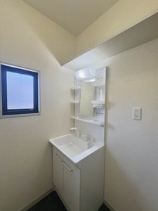 フローラルヒルズ A202号-12