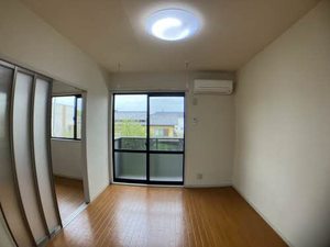 サンフルール岸岡 C201号-2