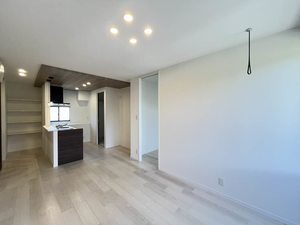 メゾンルミエール A202号-1