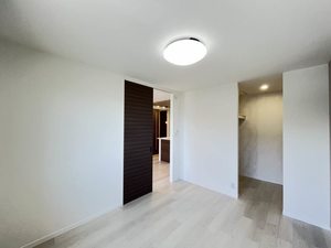 メゾンルミエール A202号-2