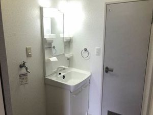 カルティエ弐番館 B201号-8