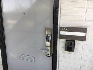 ディアス杏里 B205号-10