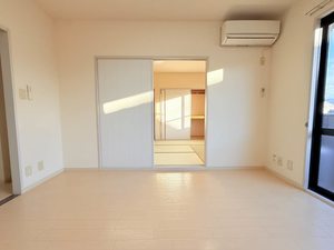 コート岡田屋 E202号-2