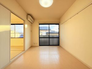 コート岡田屋 E202号-3