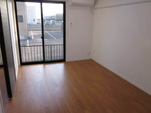 グレースメゾン小柳 C103号-5