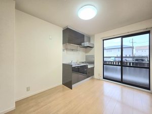 メゾン　ジュネス A102号-5