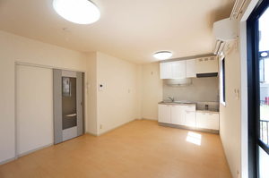 フォーレスこみど A102号-2