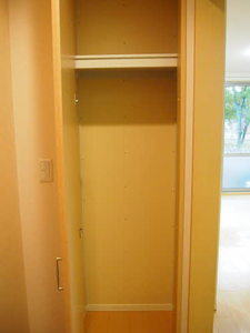 ラフィギェ B103号-4