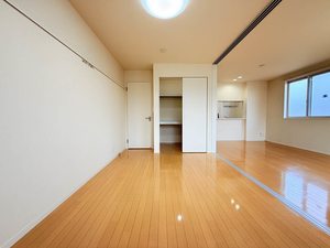 レイクヒルズこじま B202号-4