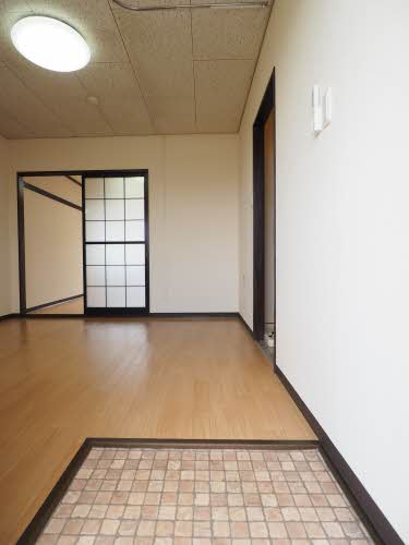 タウニー西入 0201号-2