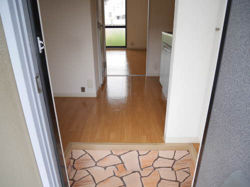 リヴェール鈴鹿 C102号-3