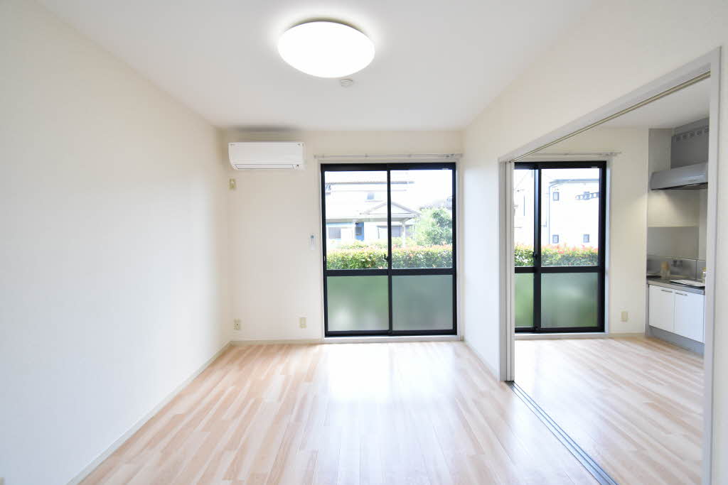 Ｔ．ＴＯＷＮミストラル 0102号-3