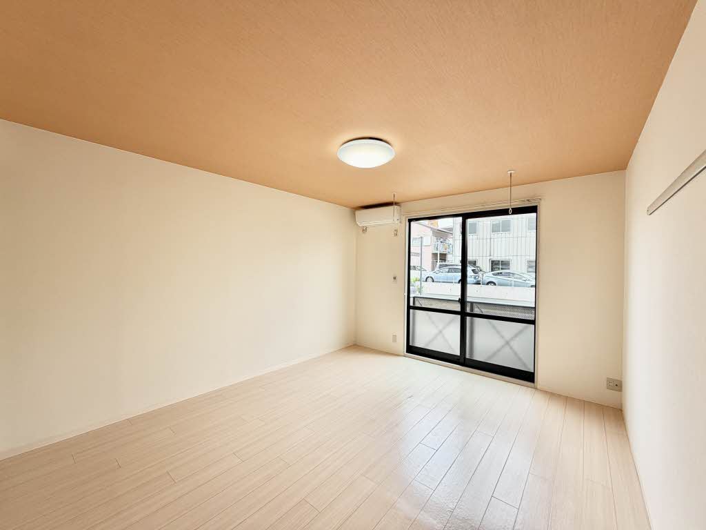 コアロード佐藤 A105号-3