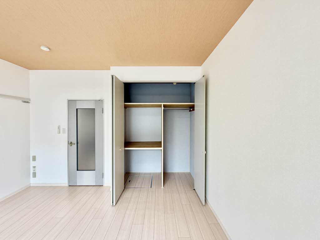 コアロード佐藤 A105号-6