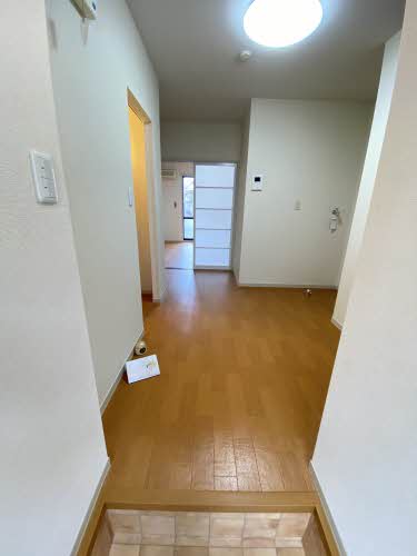 ホワイトスクエアⅡ 0102号-8