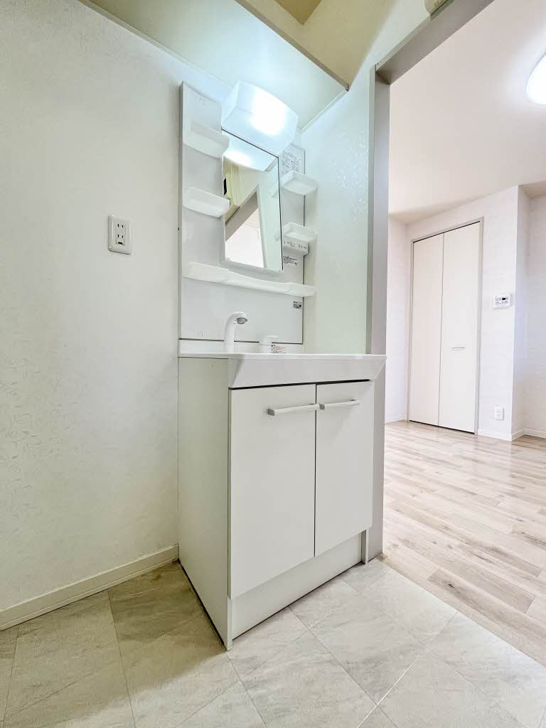 フォーデイズ B105号-7