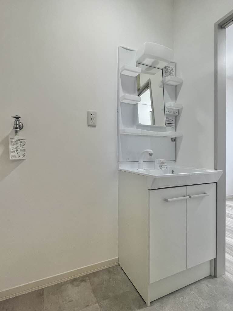 キャッスル殿岡 0202号-8