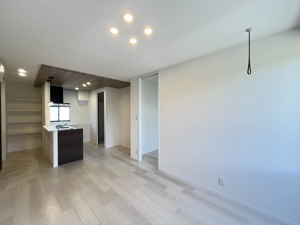 メゾンルミエール A202号-1