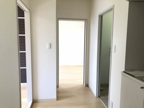 カルティエ弐番館 B201号-6