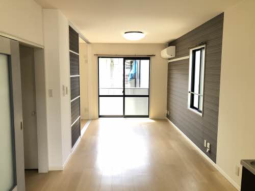 カルティエ弐番館 B201号-12