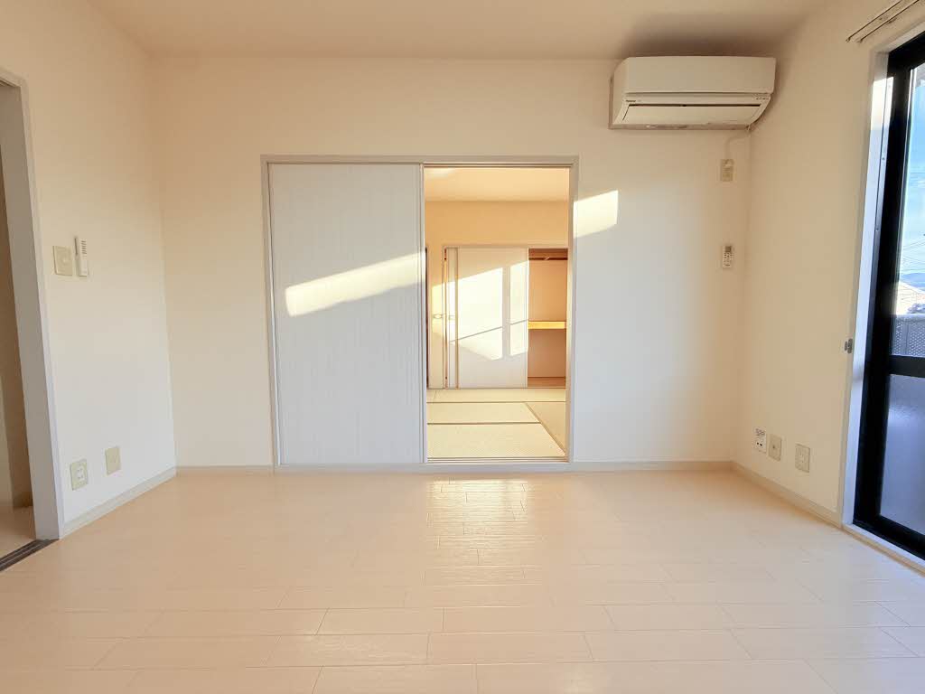 コート岡田屋 E202号-2