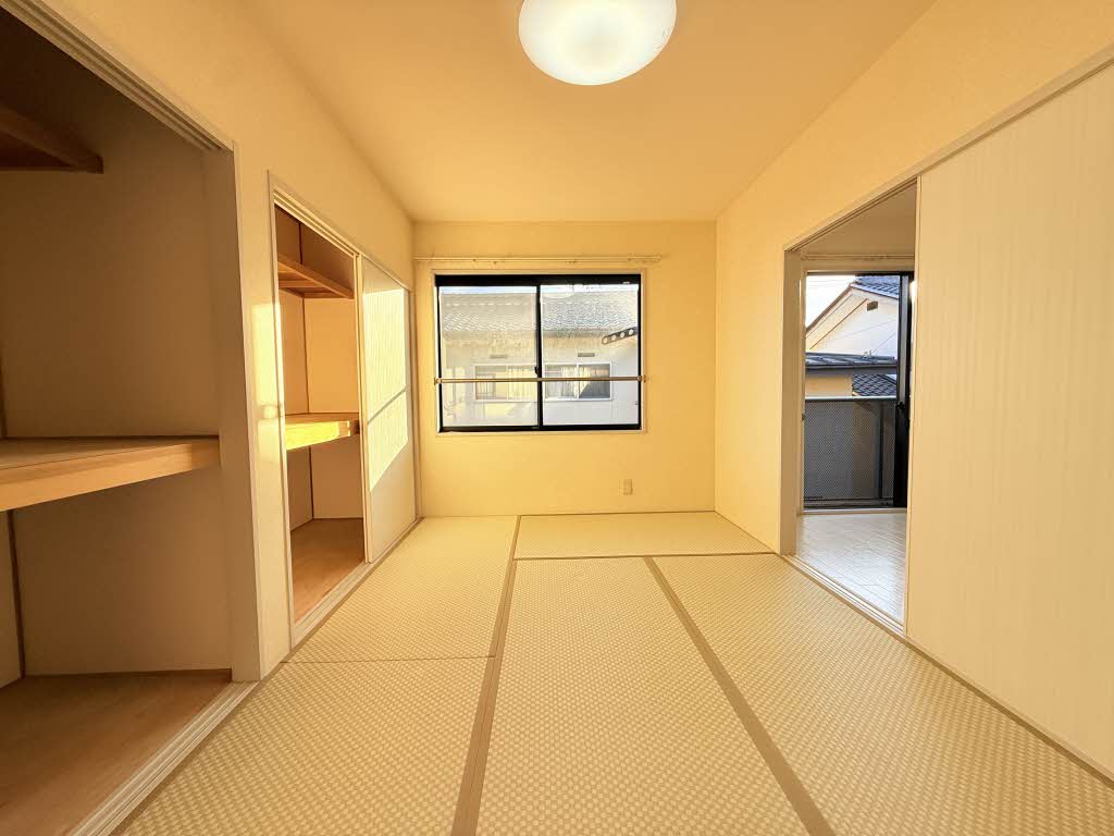 コート岡田屋 E202号-4